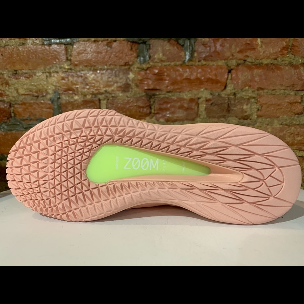 NEW Nike NikeCourt Air Zoom Hero HC - Picture 3 of 8